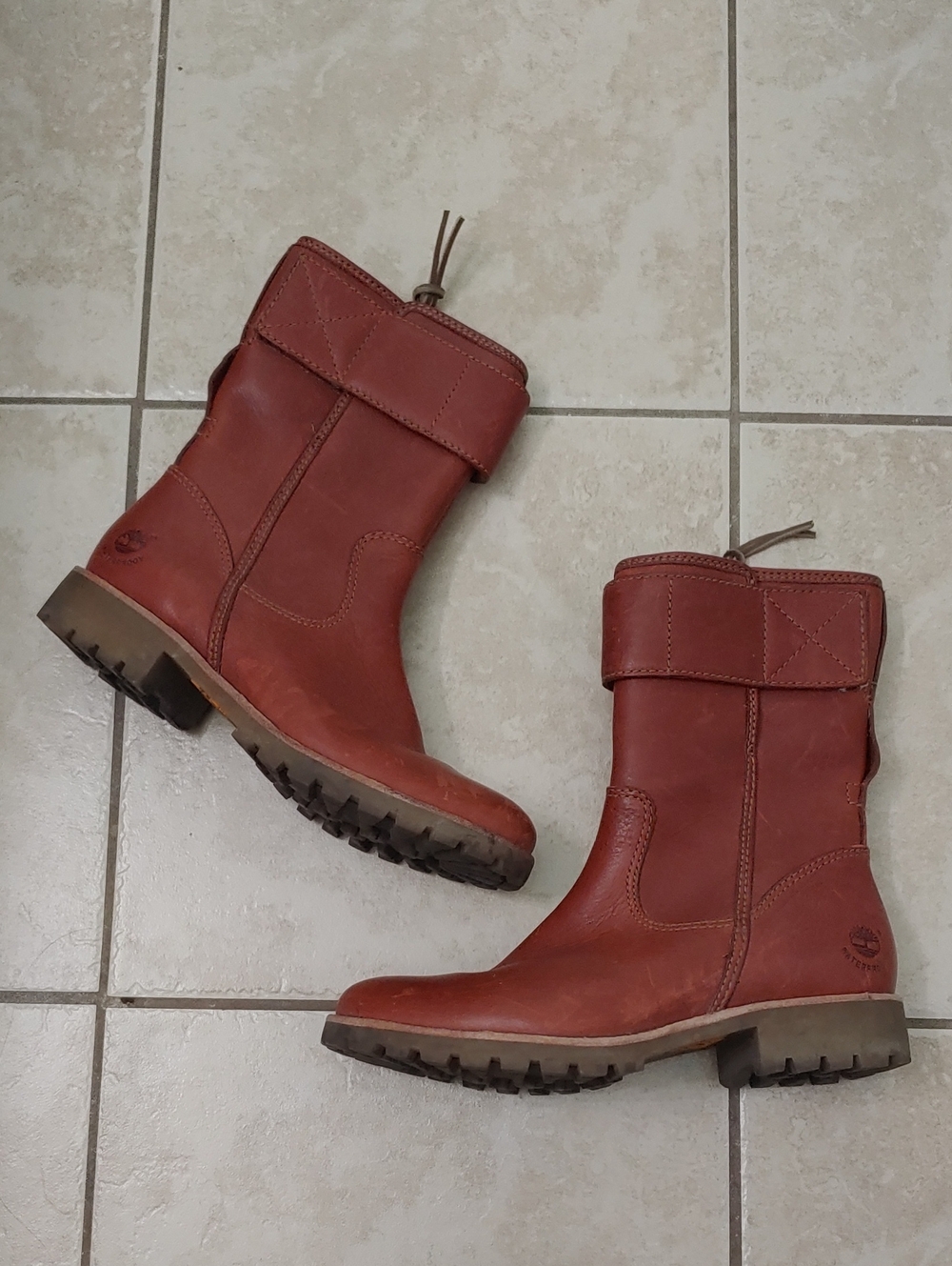 Timberland Boots Women's 7.5 Reddish Brown Leather Mid-Calf Zip